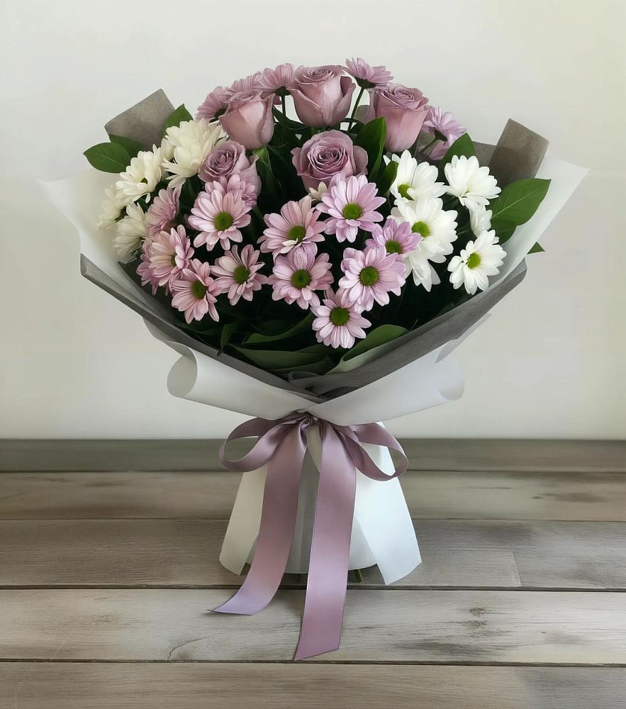 Букет цветов из: Хризантемы и Розы в Солигаличе