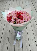 Букет цветов из:  Альстромерии в Солигаличе