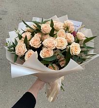 Букет Кремовые розы Латте в Солигаличе