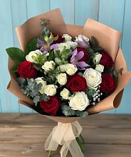 Букет цветов из:  Розы и Альстромерии в Солигаличе