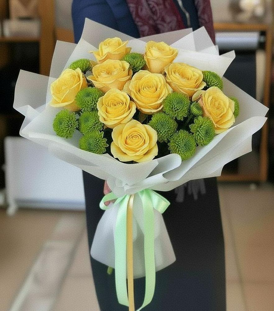 Букет цветов из: Хризантемы и Розы в Солигаличе