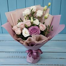 Букет цветов из:  Розы и Лизиантусы в Солигаличе