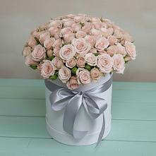 Цветочная композиция из Розы в шляпной коробке в Солигаличе