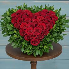 Цветочная композиция из Розы в виде сердца #REPLACE_PRED# Солигаличе