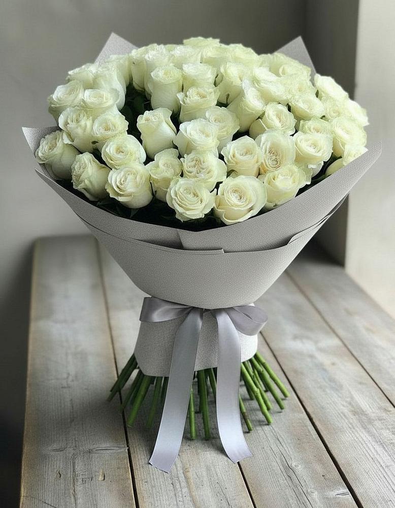 Букет 35 Белых роз в Солигаличе
