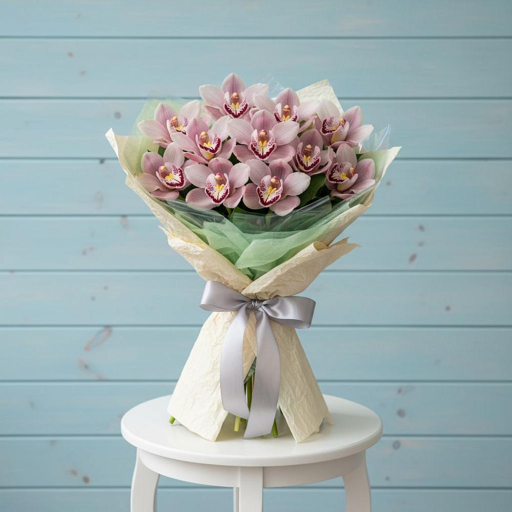 Букет цветов из: Орхидеи и Розы в Солигаличе