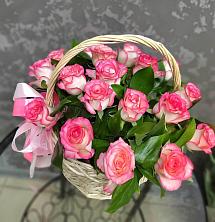 Цветочная композиция из Розы в корзине в Солигаличе