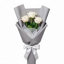 Букет 3 белые розы в Солигаличе