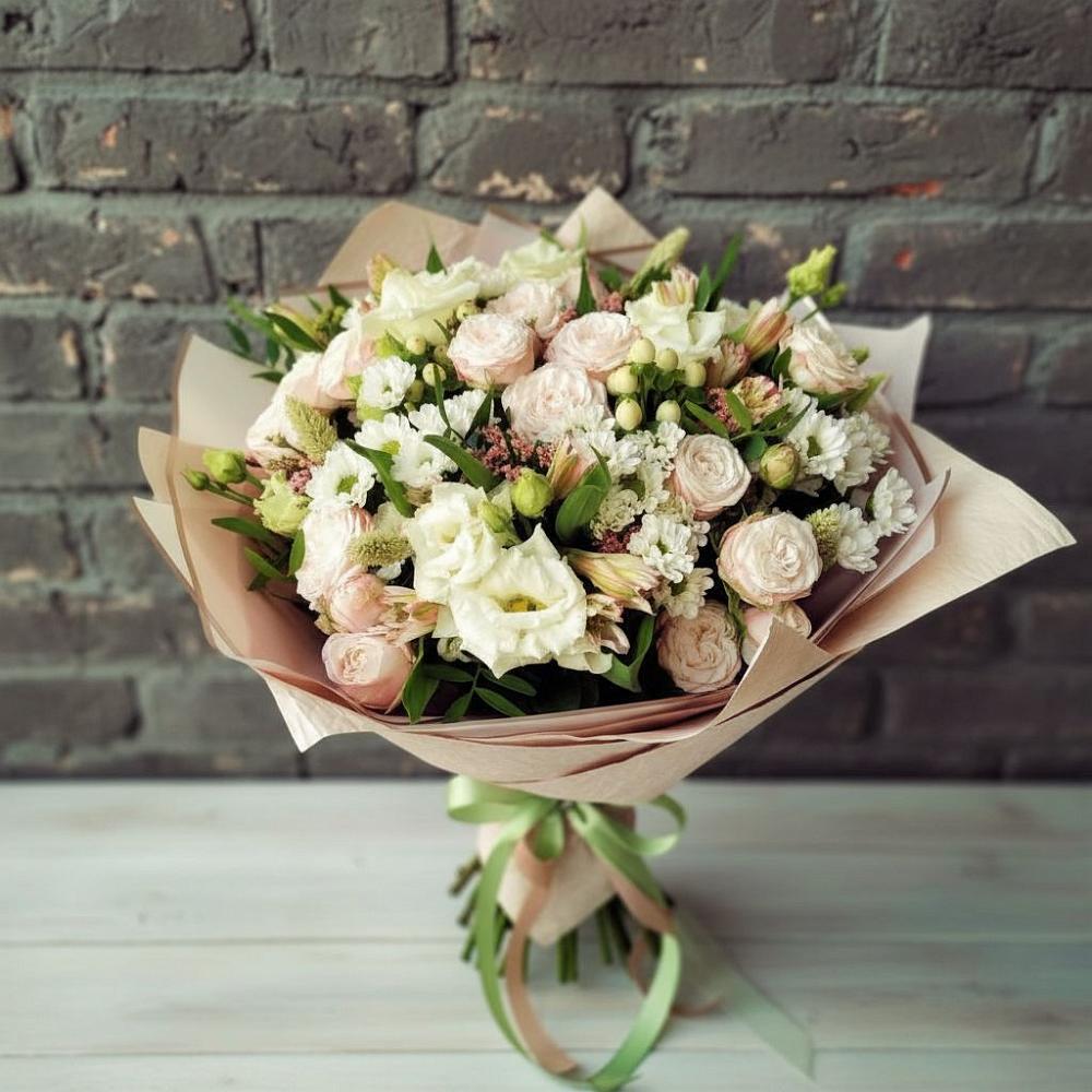 Букет цветов из: Альстромерии, Розы и Хризантемы в Солигаличе