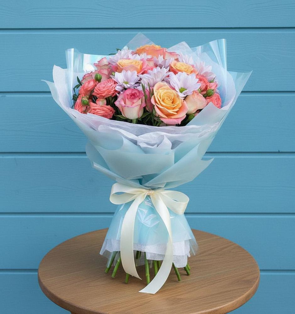 Букет цветов из: Хризантемы и Розы в Солигаличе