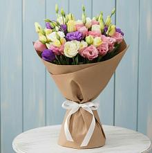 Букет цветов из:  Лизиантусы в Солигаличе