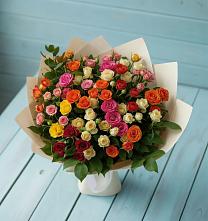 Букет Микс из разноцветных кустовых роз в Солигаличе