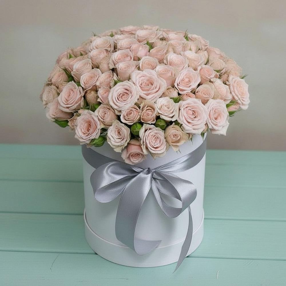 Цветочная композиция из Розы в шляпной коробке в Солигаличе